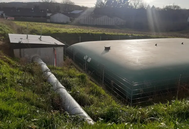 <em class="placeholder">Dispositif de récupération d&#039;eau de pluie de la SCEA de Kerbohec</em>
