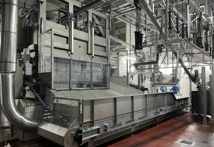 <em class="placeholder">L’abattoir de Montfort sur Meu de Cooperl Viande a investi en 2024 dans un dispositif d’étourdissement au CO2.</em>