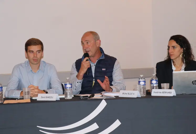 <em class="placeholder">Michel Bloch au centre, président du groupement porc Eureden, entourés de Sandrine Bernard, directrice et David Bariou, responsable du territoire du Finistère.</em>