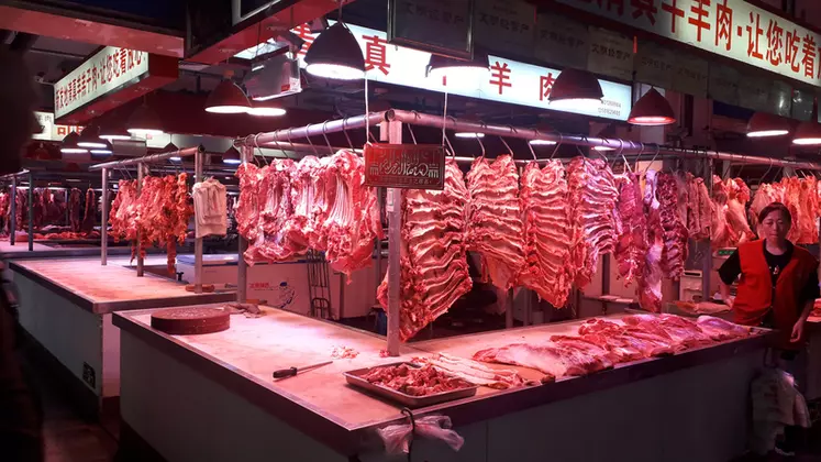 Le porc est la première viande consommée en Chine.Le gouvernement craint des troubles si l'approvisionnement venait à manquer. © Ifip