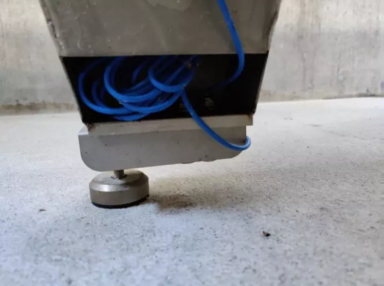 Une longueur de câble différente entre les jauges de la machine à soupe peut impacter la précision de la pesée. 