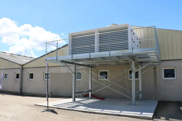 <em class="placeholder">Les centrales de filtration équipées de trois filtres successifs F4, F7, F9 créent une surpression afin de garantir le statut sanitaire du site. De 25 000 à 60 000 m3//h ...</em>