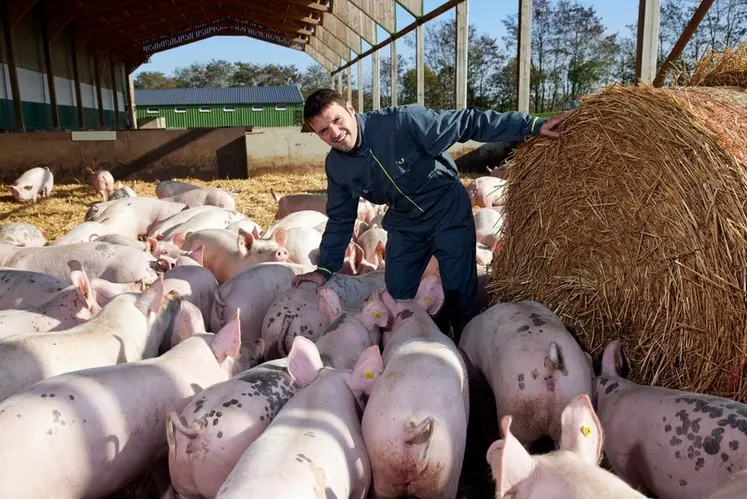 <em class="placeholder">Laurent Guglielmi, éleveur de porc et dirigeant des Cochonnailles du Haut-Bois à Bazoche-Gouet (Eure-et-Loir).</em>