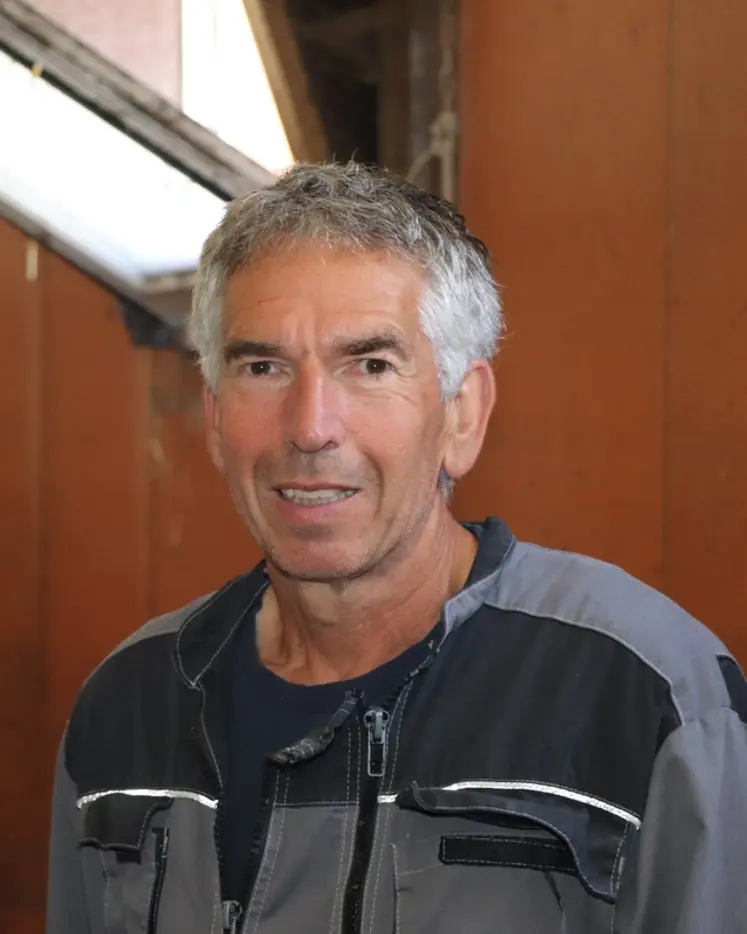 <em class="placeholder">Loïc Havez, responsable génétique Danbred France « Les niveaux d’ELD étant génétiquement faibles en truie Danbred, il est important d’utiliser des aliments ...</em>