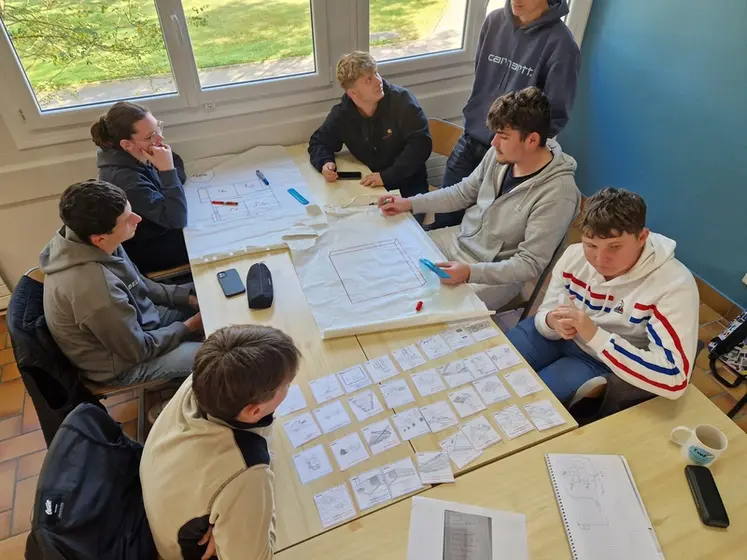 <em class="placeholder">L’animation d’ateliers participatifs avec des éleveurs a permis d’imaginer et de se projeter dans une nouvelle génération de bâtiment.	IFIP</em>