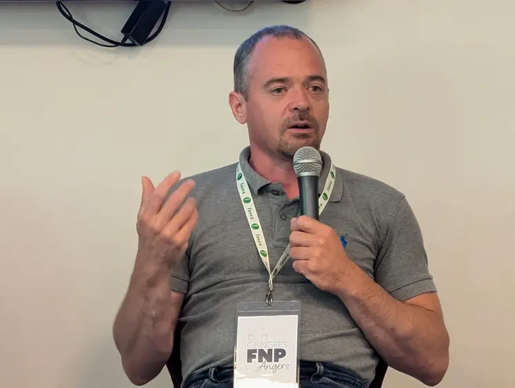 <em class="placeholder">François Régis Huet, en charge du dossier bien-être à la FNP. Le projet d réforme de la réglementation européenne sur le transport agmenterait les coûts de 7,23 euros ...</em>