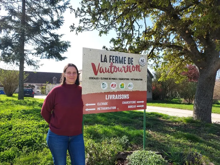 <em class="placeholder">Sophie Gaimon, co-gérante de la ferme de Vautournon. « Nous travaillons avec l&#039;humain avant tout. Et quand les conditions sont réunies, chacun peut donner le meilleur de ...</em>