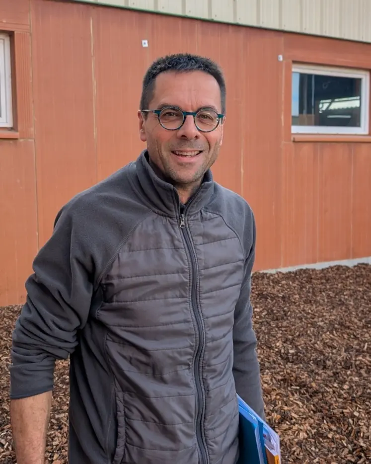 <em class="placeholder">Laurent Abiven, technicien Porc Armor Évolution</em>