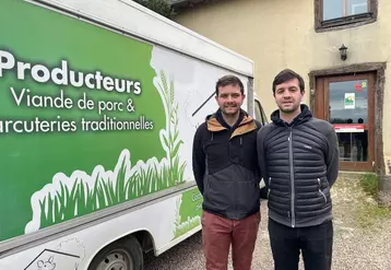 Guillaume et Clément Trubert  : "Notre projet s'inscrit dans une démarche globale d'autonomie, en matière de commercialisation de nos cochons, de places d'engraissement, ...