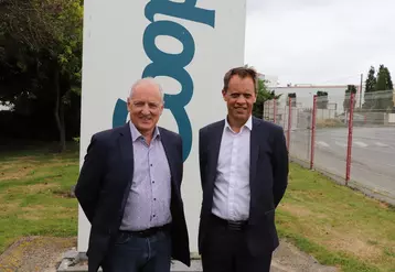 Bernard Rouxel, président (à gauche) et Emmanuel Commault, directeur de la Cooperl : " Le seul prix du Marché du porc français n’est plus lisible car il existe ...