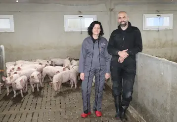 <em class="placeholder">Florence Guého et Jérémy Mainguy, SARL de la ville Corvec : « La gestion des performances bande par bande nous permet d&#039;être hyper réactifs. »</em>