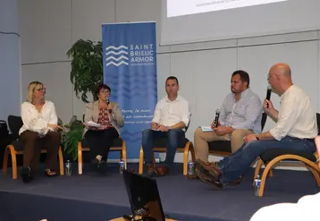 <em class="placeholder">Carole Joliff, présidente du CRP Bretagne, Christiane Lambert, présidente de la Fict, David Louzaouen, administrateur à l&#039;UGPVB, Alexis Leveau, directeur général de ...</em>