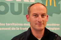 Nicolas Boyer, producteur de pommes à Mornas, dans le Vaucluse
