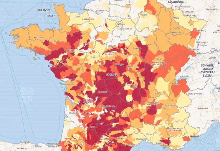 Carte de l'état des eaux superficielles au 26 août 2025.
