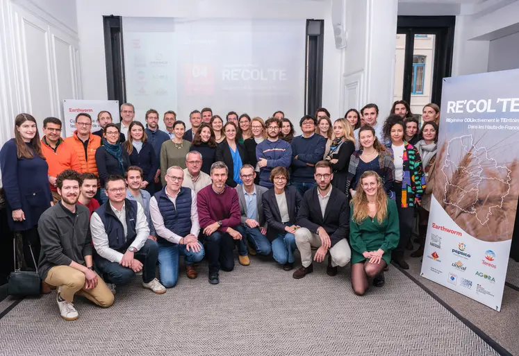 Ensemble des acteurs du projet RE'COL'TE réunit pour le lancement du projet
