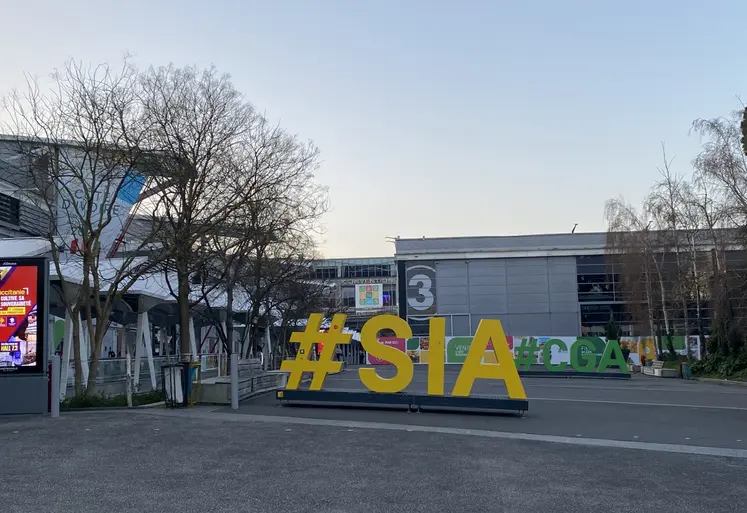   Entrée du salon de l’agriculture 2026 avant l’ouverture au public