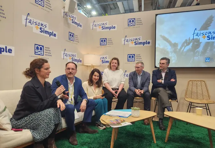 Table ronde organisée au Salon de l'Agriculture 2026 autour du projet "Alimentation solidaire et durable" porté par Caisse nationale des allocations familiales (Cnaf) et la Caisse centrale de la mutualité sociale agricole (CCMSA) en partenariat avec le groupe Agrica.