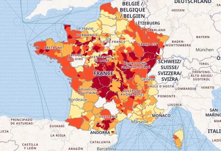 Carte de France métropolitaine des restrictions concernant les eaux superficielles au 30 juillet 2026.