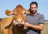 Alexandre Humeau et sa vache Oupette