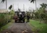 Intervention sécurité civile dans un paysage dévasté à Mayotte