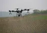 drone au dessus d'un vignoble