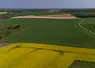 Vue de drône de parcelles agricoles en Seine-et-Marne