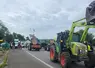   Cortège de tracteurs bloquant l’autoroute A20 en Haute Vienne.