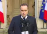 Sébastien Lecornu devant le perron de Matignon.