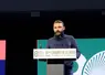 Pierrick Horel, président des Jeunes agriculteurs, en tribune au congrès de la FNSEA à Caen.