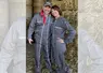 Christophe et Angélique Durand (Conor l'agricultor et Sarah) sur l'exploitation de Christophe Durand à Montceaux dans l'Ain