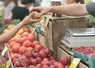 étal de fruits sur un marché