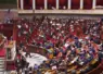 Les députés à l'Assemblée nationale dans la nuit du 20 au 21 juillet votant sur le compromis sur le projet de loi d'urgence agricole. 