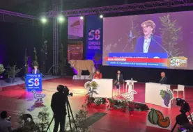 Annie Genevard le 5 juin à Auch devant le congrès des Jeunes agriculteurs.