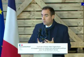 Le Premier ministre Sébastien Lecornu s'exprimant devant la presse à Baigneaux (Eure-et-Loir) sur le sujet de l’avenir de l’agriculture française. 