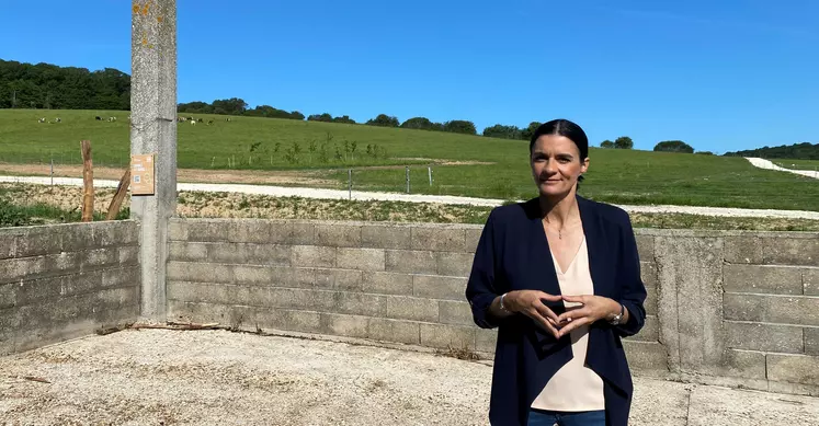 Audrey Bourolleau, cofondatrice d'Hectar, à la Laiterie des Godets, ferme pilote de l'association.