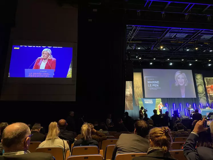 Marine Le Pen au congrès de la FNSEA