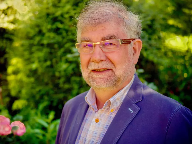   Jean-Marie Séronie, agroéconomiste indépendant et membre de l’Académie de l’agriculture.