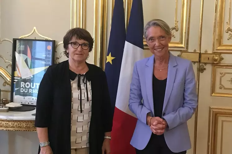 Christiane Lambert, présidente de la FNSEA, avec Elisabeth Borne, Première ministre.