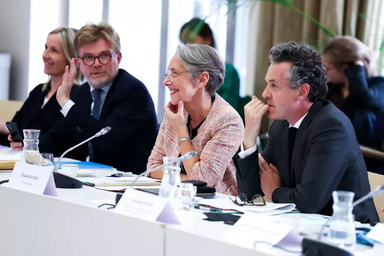 Marc Fesneau, Elisabeth Borne et Christophe Béchu à l'occasion de la réunion du conseil national de la transition écologique le 22 mai 2023.