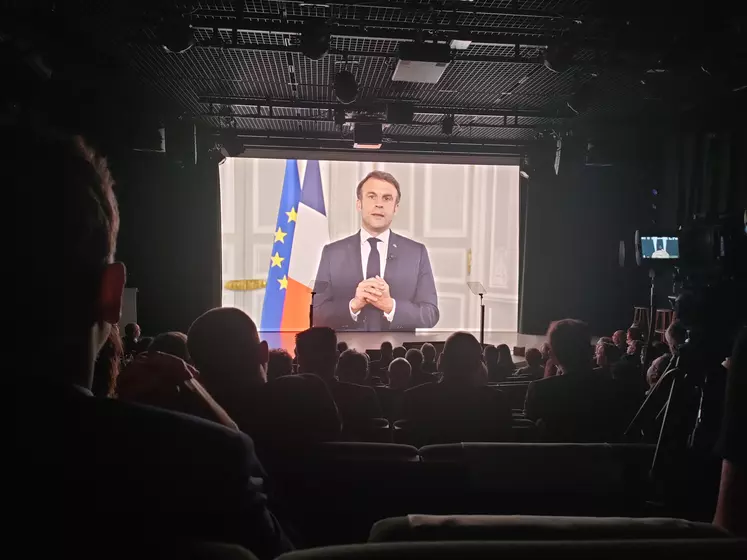 Emmanuel Macron est intervenu en vidéo lors des 40 ans du groupe Avril le 30 mai 2023 à Paris.