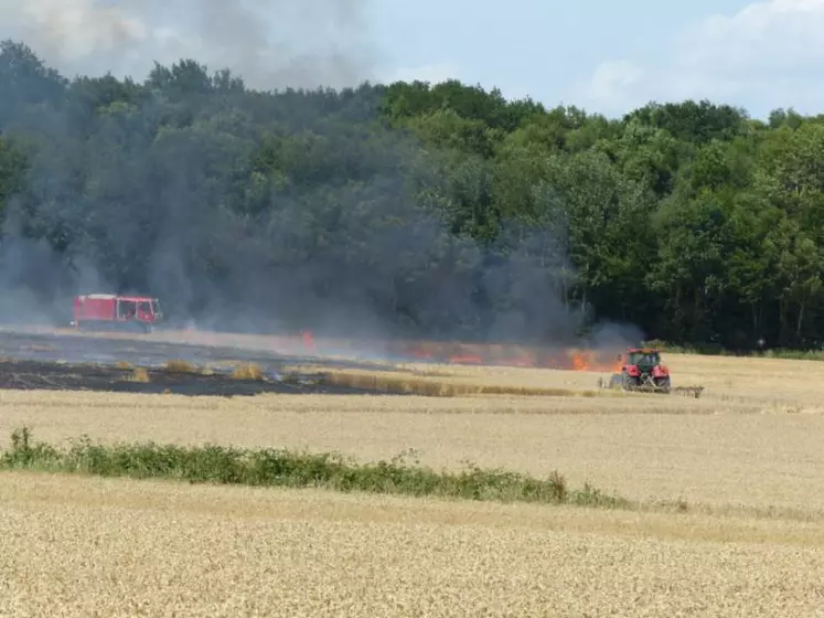 Les incendies se multiplient pour cette moisson 2019. 