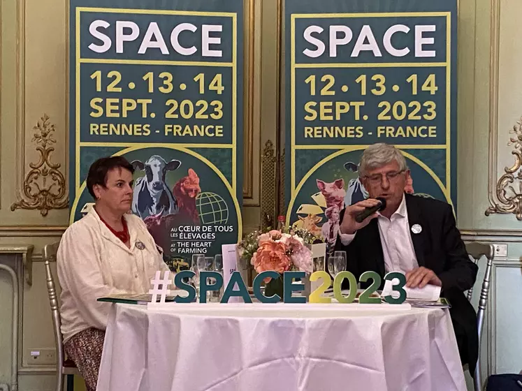 Anne Marie Quéméner, commissaire générale et Marcel Denieul, président du Space, présentent l'édition 2023 à Paris. 
