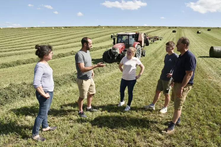 Edouard Bergeon à la ferme d’Avrely dans le Cher.