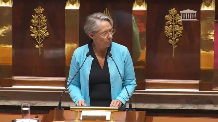 Elisabeth Borne devant les députés à l'Assemblée nationale.