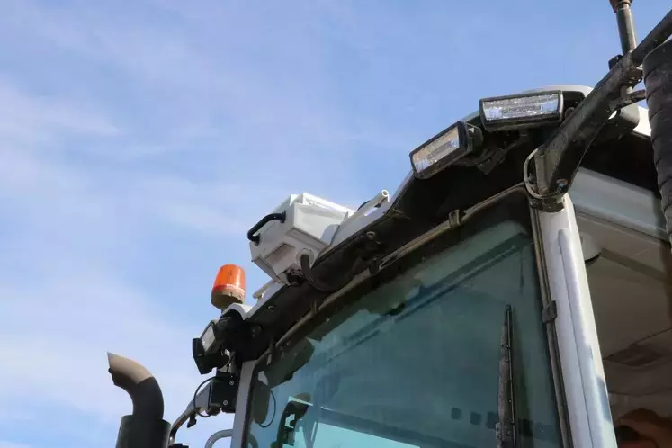 Récepteurs GPS sur un tracteur