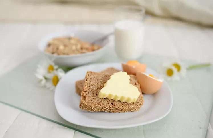 beurre sur une tartine