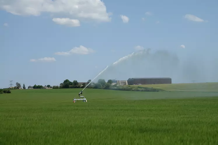 Irrigation d’orge dans le sud de l’Essonne