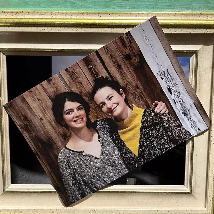 Rebecca et Elodie premières volontaires agricoles