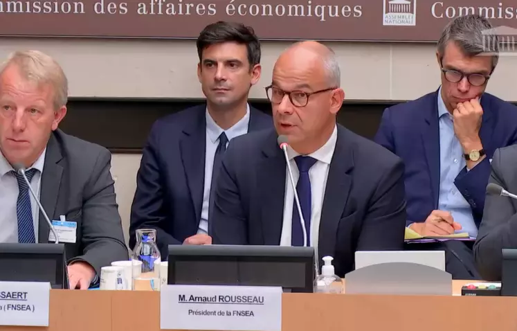 Luc Smessaert et Arnaud Rousseau de la FNSEA devant la commission des affaires économiques de l'Assemblée nationale.