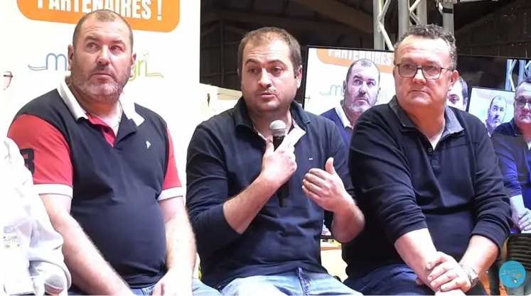 Les agriculteurs Sébastien Mazoyer, Sylvain Bernard et Jean Perrier au salon Med’Agri 2024.